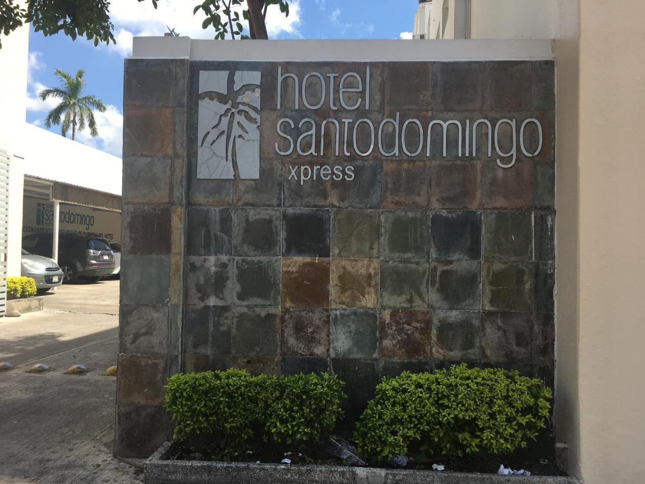 Santo Domingo Express Hotel Villahermosa Buitenkant foto